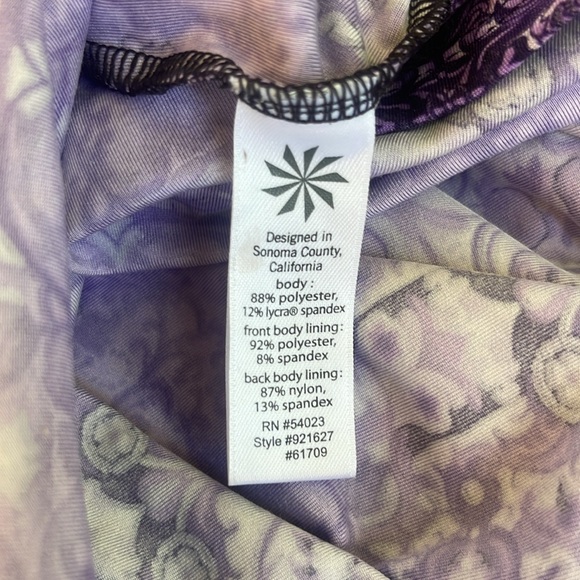 Pretty Athleta sports top! - Picture 9 of 9